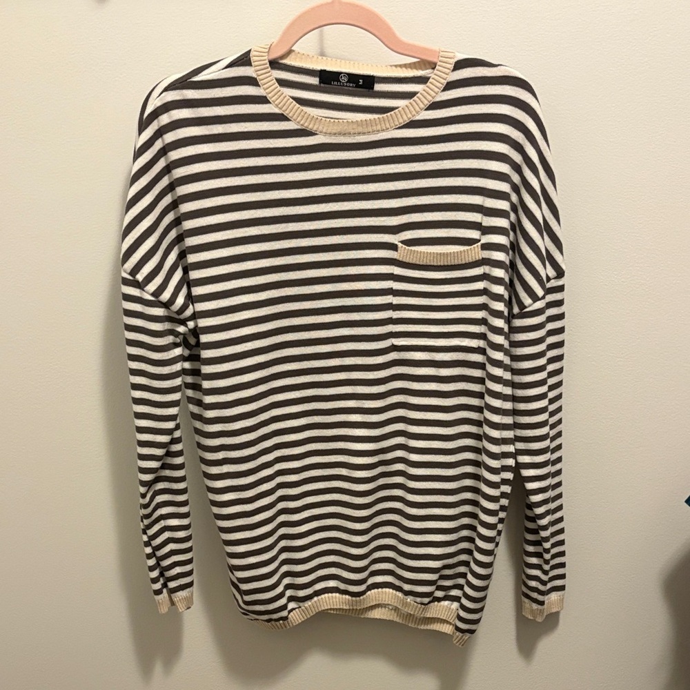 Striped Crew Neck Sweater in Black and Cream